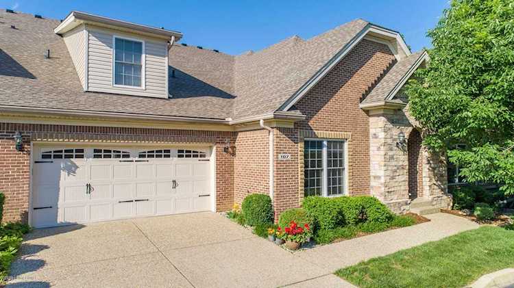 107 Holland Park Pl Louisville, KY 40245