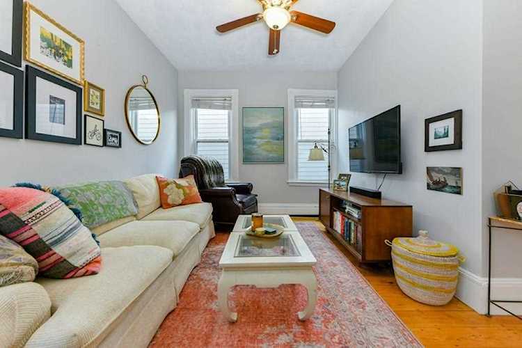 240 W 5th St #3 Boston, MA 02127
