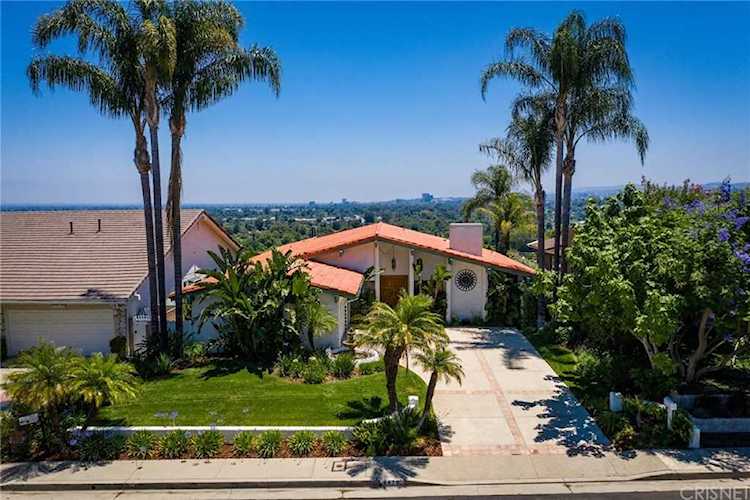 6470 Ellenview Avenue West Hills, CA 91307