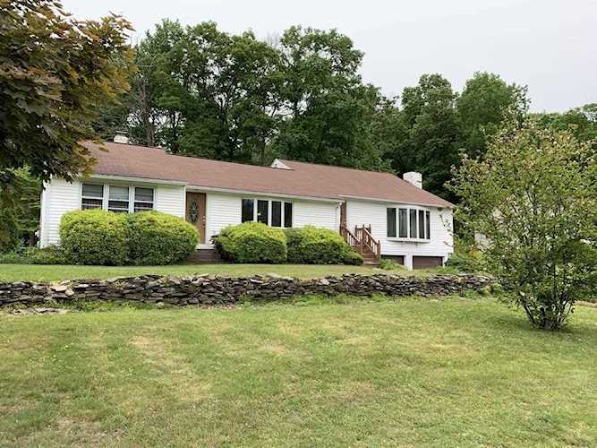 9 Pine Dr Wilbraham, MA 01095