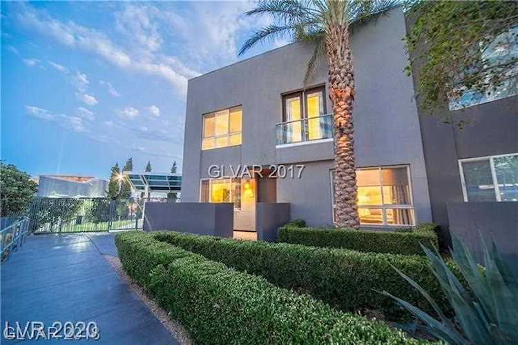 4565 Dean Martin Dr #107 Las Vegas, NV 89103