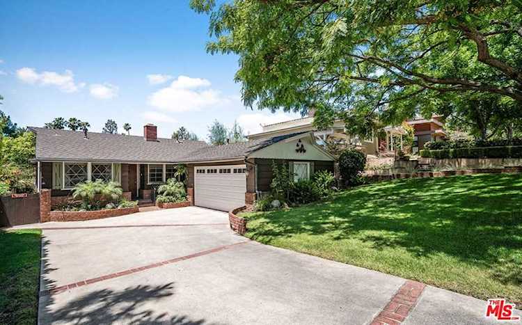 3647 Mountain View Avenue Los Angeles, CA 90066