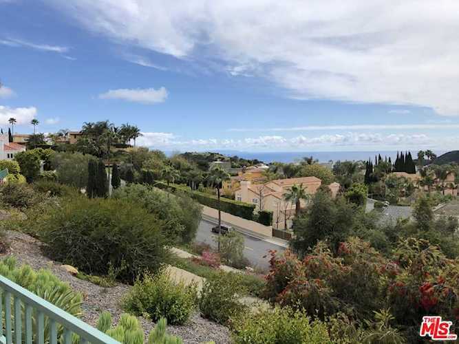 16642 Calle Arbolada Pacific Palisades, CA 90272