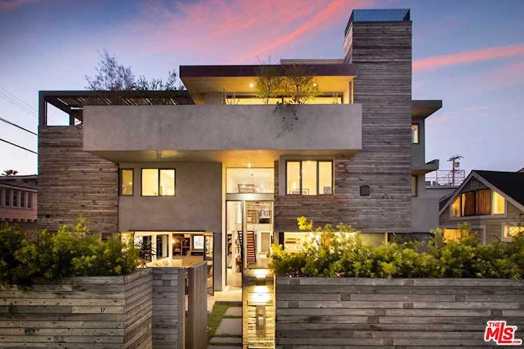 17 23rd Avenue Venice, CA 90291
