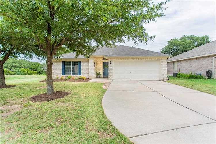 1208 Calistoga Dr Leander, TX 78641