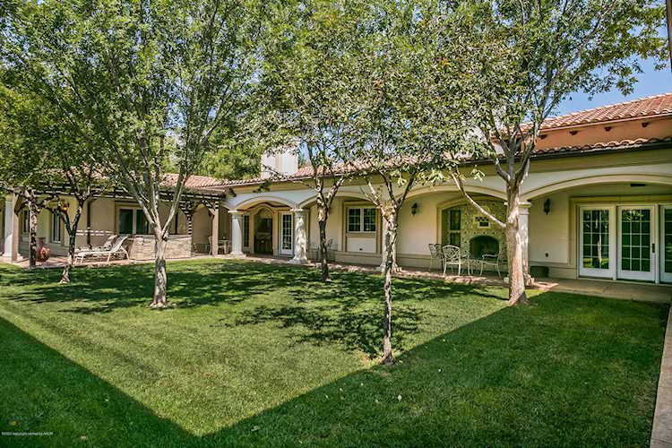 1 Reba CIR Amarillo, TX 79109