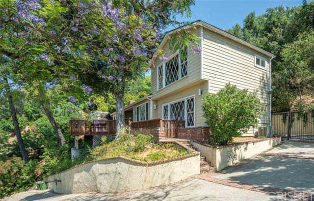 11434 Sunshine Terrace Studio City, CA 91604