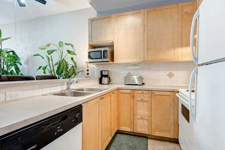 4908 17 Avenue SE #206 Calgary, AB T2A 0V4