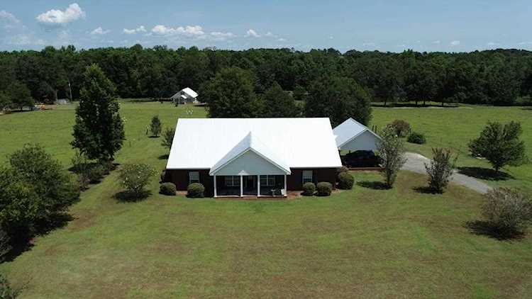863 Cowarts Creek Rd (24.2+-Ac,2 Houses,Barns,Pond) Ashford, AL 36312