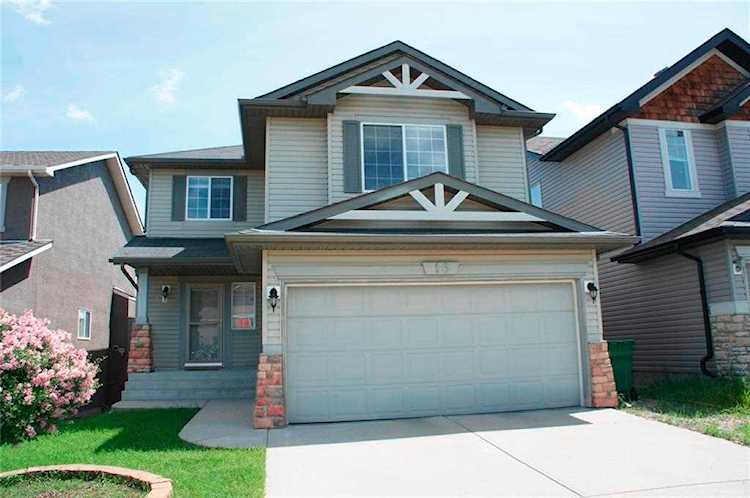 16 Panamount Rise NW Calgary, AB T3K 6B6