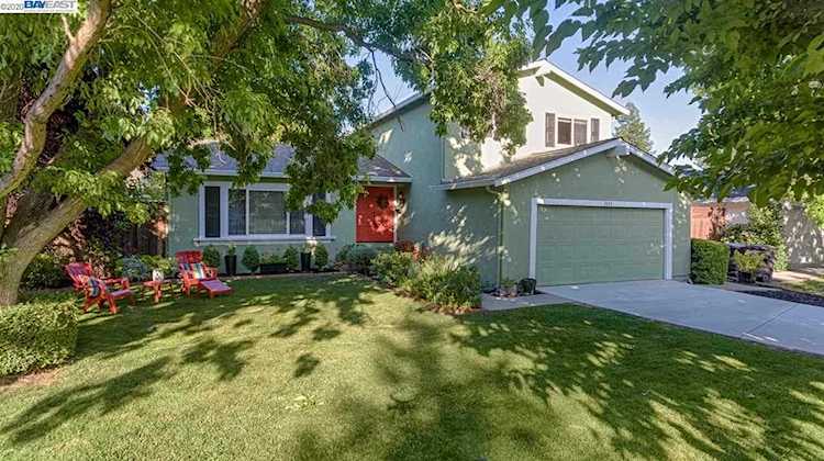 3555 Carlsbad Ct Pleasanton, CA 94588
