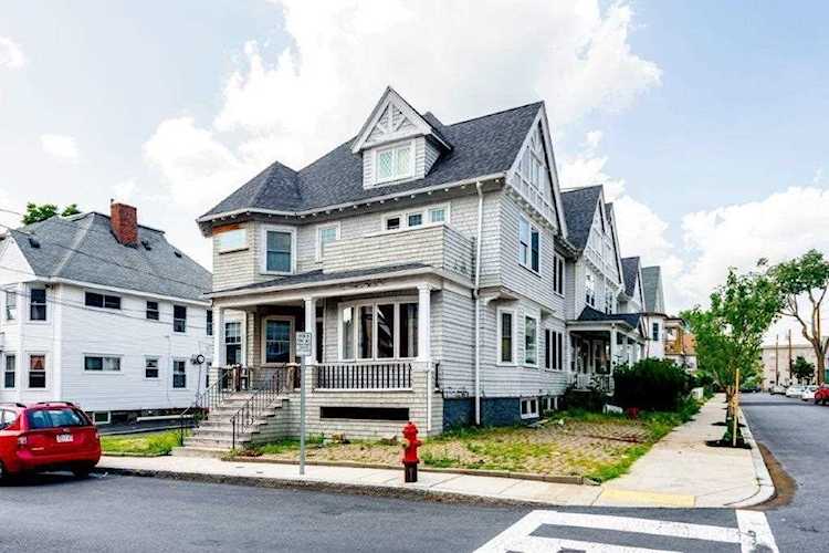 3 Hudson St Malden, MA 02148