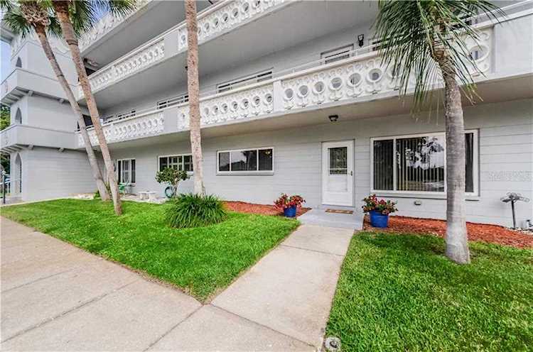 2340 Grecian WAY #4 Clearwater, FL 33763