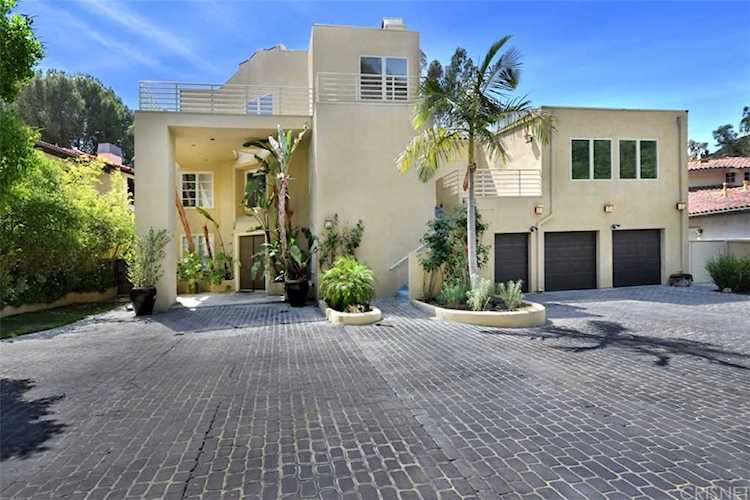24778 Hermosilla Court Calabasas, CA 91302