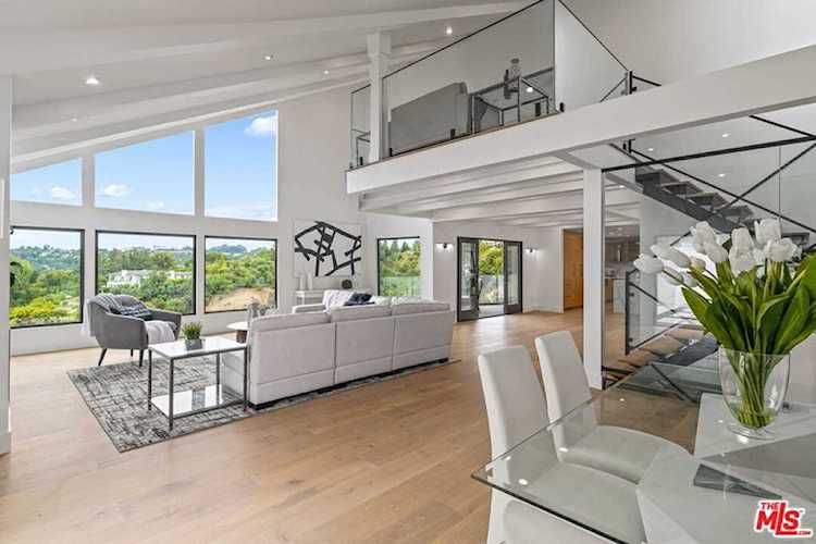 9645 Highridge Drive Beverly Hills, CA 90210