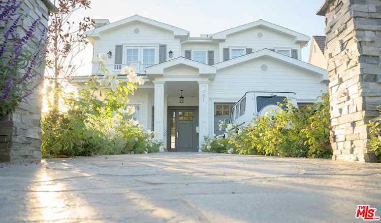 701 Via De La Paz Pacific Palisades, CA 90272