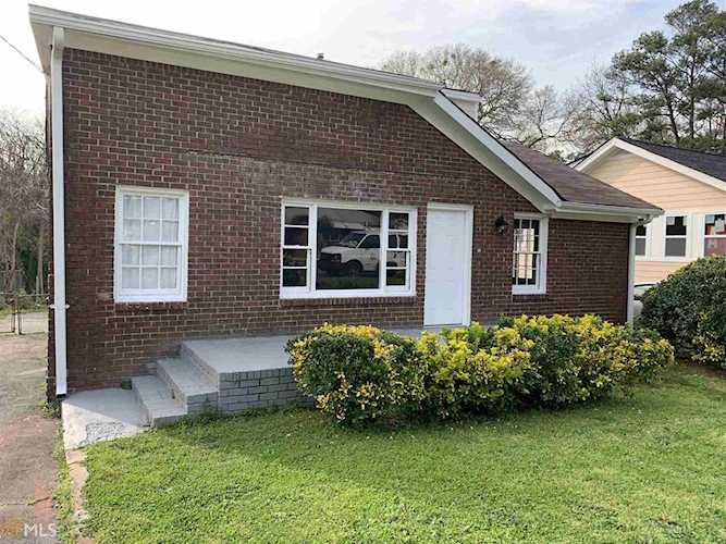 638 Albert St Atlanta, GA 30318