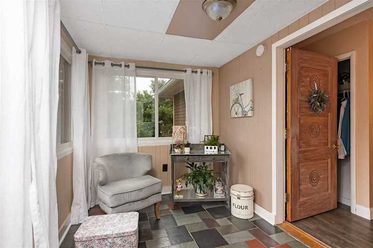 12 South St Essex, VT 05452