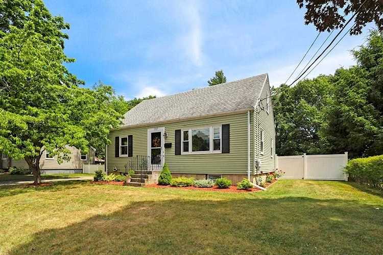 107 Pellana Rd Norwood, MA 02062