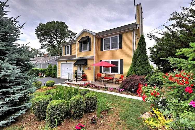 1015 Lakeside Drive Bridgeport, CT 06606