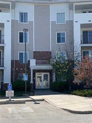 9 Country Village Bay NE #308 Calgary, AB T3K 5J8
