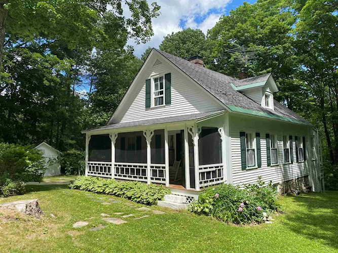 98 Hapgood Pond Rd Peru, VT 05148