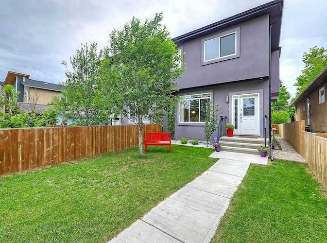 4726 Bowness Road NW Calgary, AB T3B 0B4