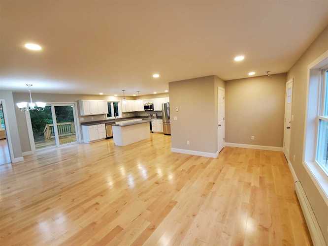 2 Mitchell Rd Lee, NH 03861