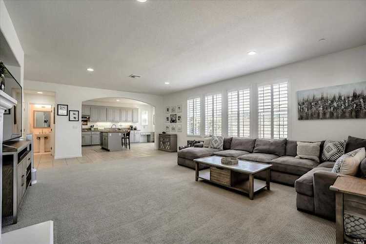 103 Portsmouth Drive Novato, CA 94949