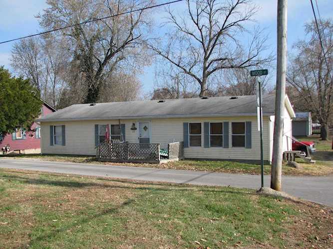 82 Wood Street Buckeye Lake, OH 43008