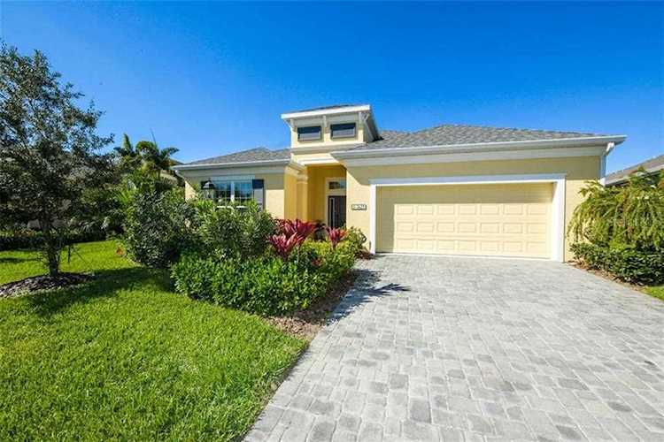 3625 Woodcliff Lake TERRACE Sarasota, FL 34243