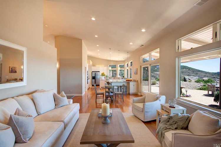 2707 Monticello Road Napa, CA 94558