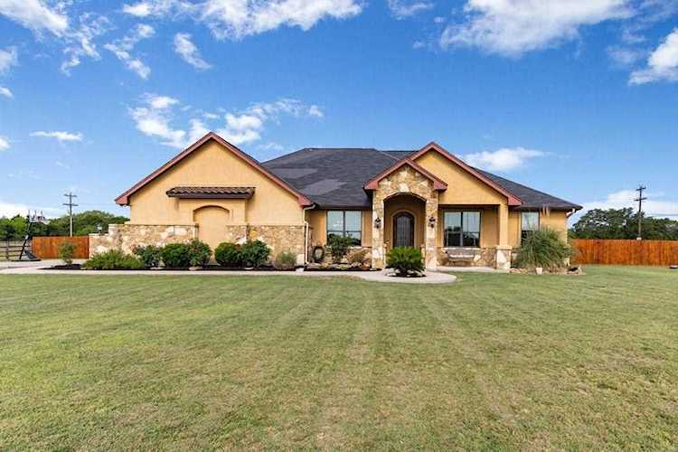 121 Dawn Dr Liberty Hill, TX 78642