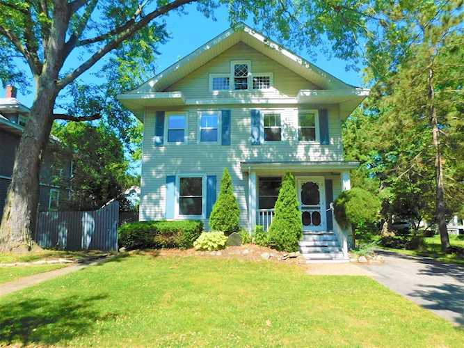 159 S Highland Ave Aurora, IL 60506