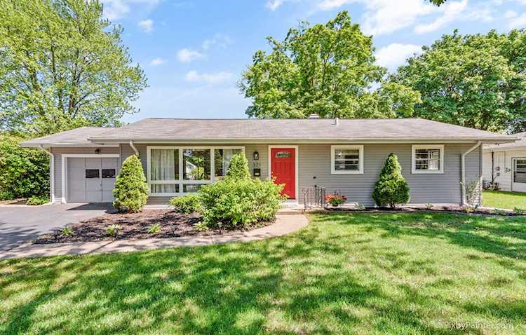 371 Harold St Crystal Lake, IL 60014