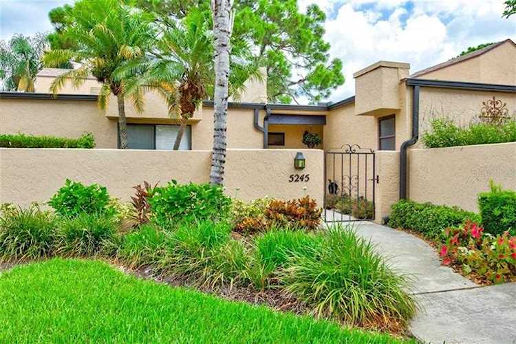 5245 Myrtle Wood #23 Sarasota, FL 34235