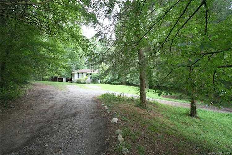1400 Pleasant Plains Rd Matthews, NC 28105