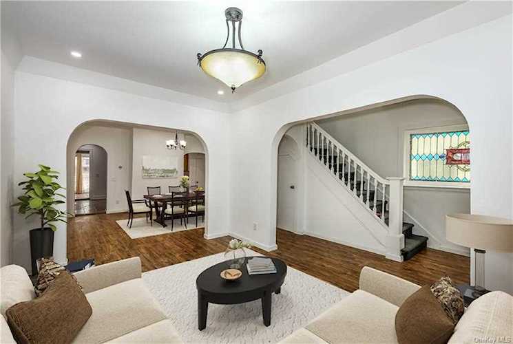 2699 Heath Avenue Bronx, NY 10463