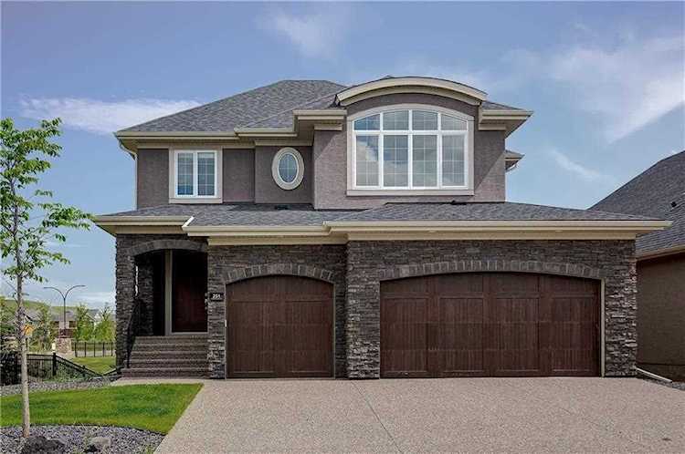 251 Cranbrook Circle SE Calgary, AB T3M 2L9