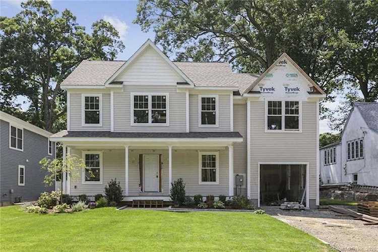 16 Woodledge Road Stamford, CT 06907