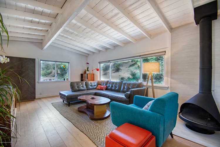 2594 Thames Place Los Angeles, CA 90046