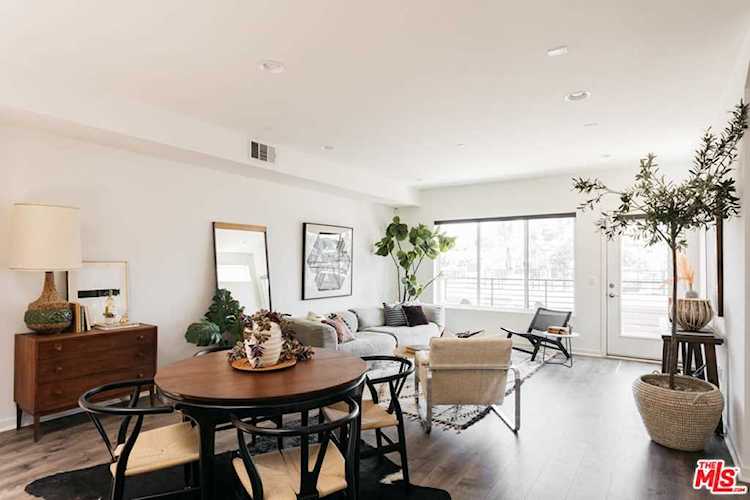 2926 Rowena Avenue #5 Los Angeles, CA 90039