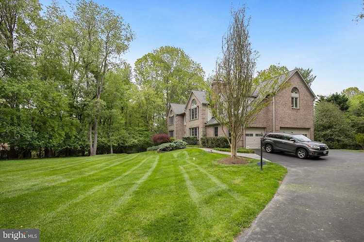 11437 Brick Mill Ct Oakton, VA 22124