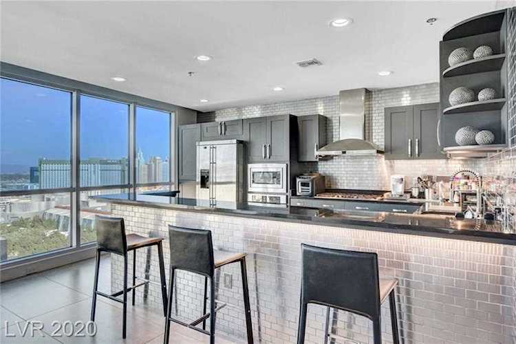 4525 Dean Martin Dr #2501 Las Vegas, NV 89103