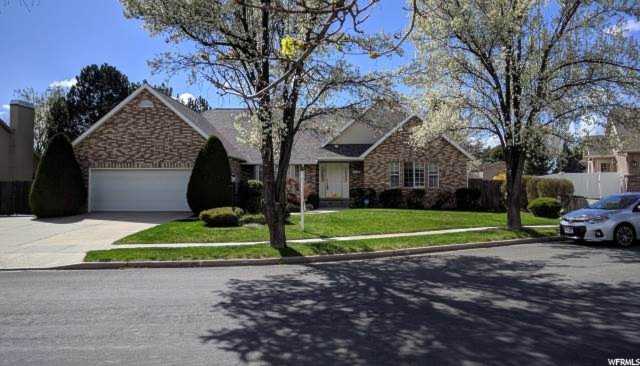 11038 S Foxmoor E Dr Sandy, UT 84092
