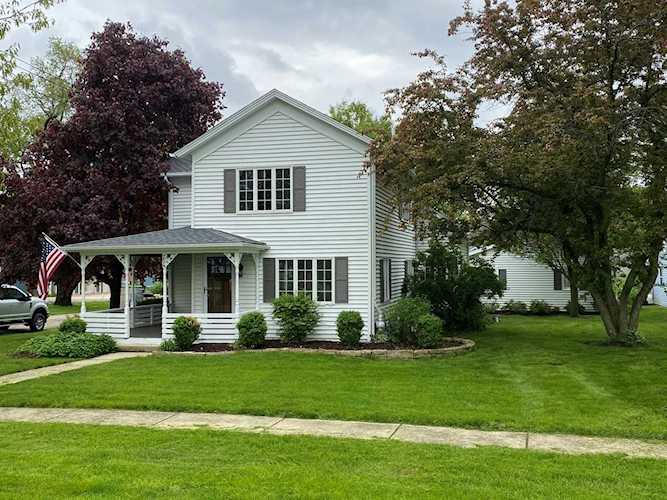 254 Main St Oswego, IL 60543