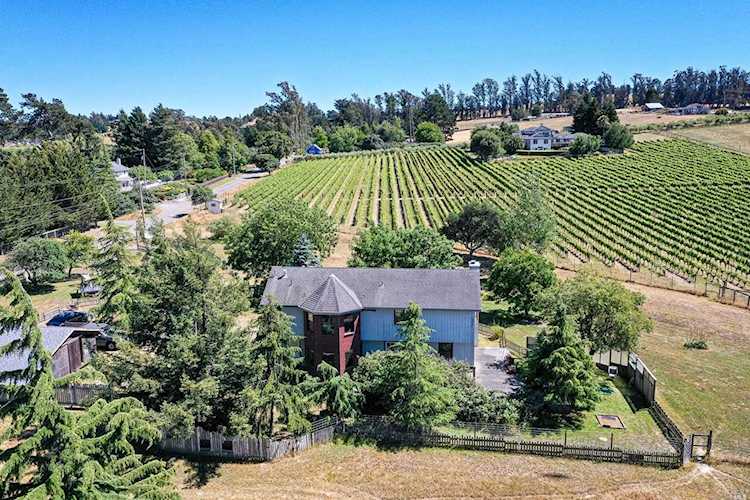 5940 Orchard Station Road Sebastopol, CA 95472