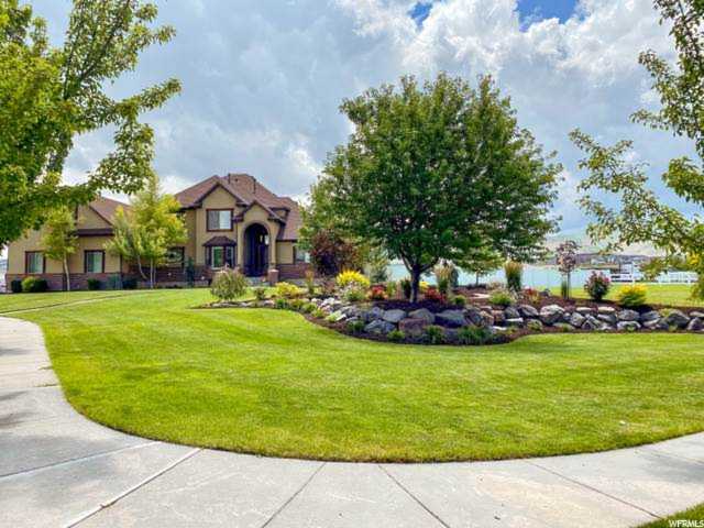 14212 S Fawn Hill W Cir Bluffdale, UT 84065