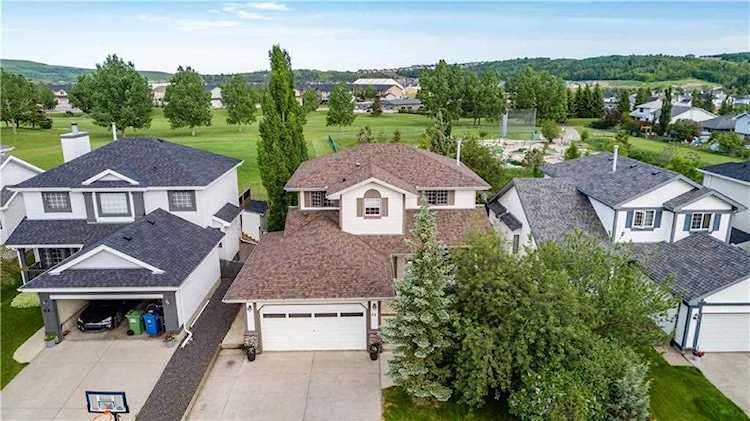 49 Riverview Close Cochrane, AB T4C 1K7
