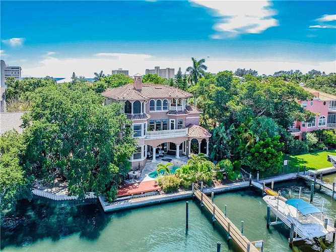 1244 Derby Ln #A-2 Sarasota, FL 34242